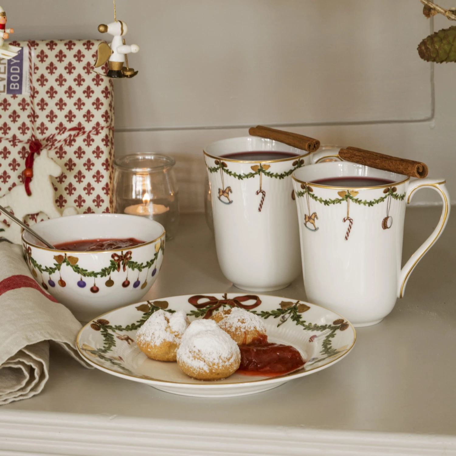 Royal Copenhagen Star Fluted Christmas Mok 2-pack - Afbeelding 6