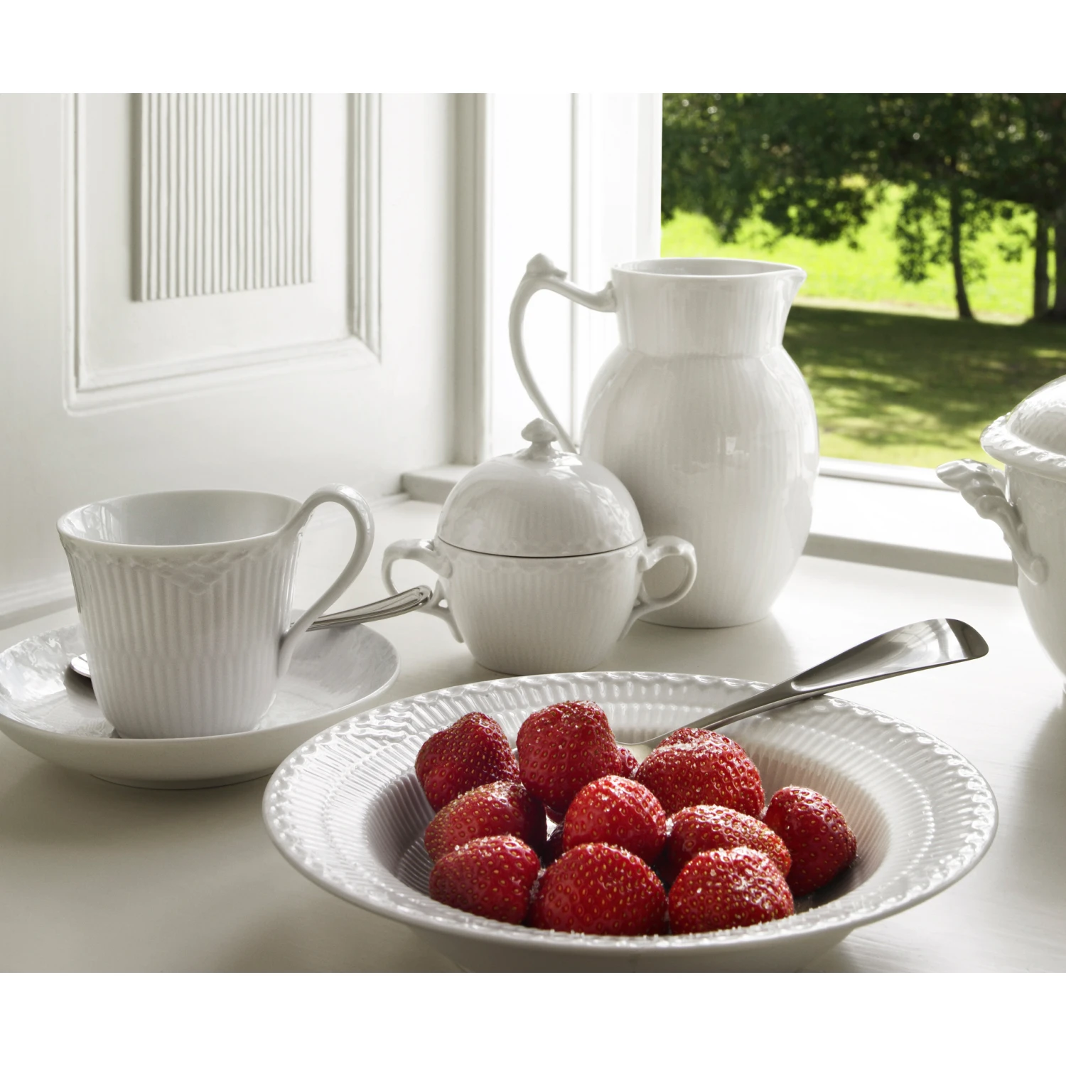 Royal Copenhagen White Fluted Half Lace Kop Met Schotel - Afbeelding 2