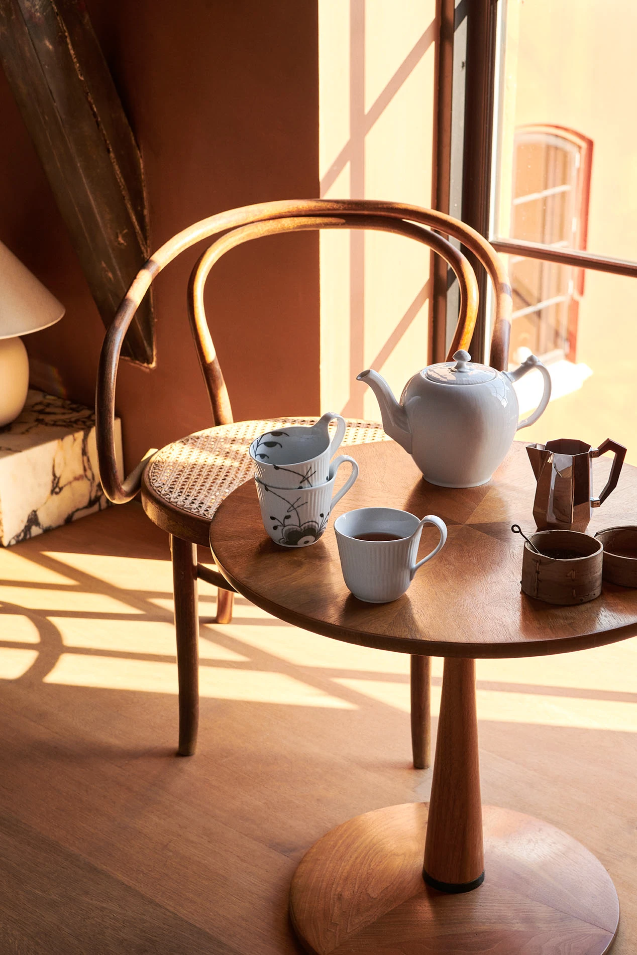 Royal Copenhagen Black Mega Mok Met Hoog Oor - Afbeelding 4