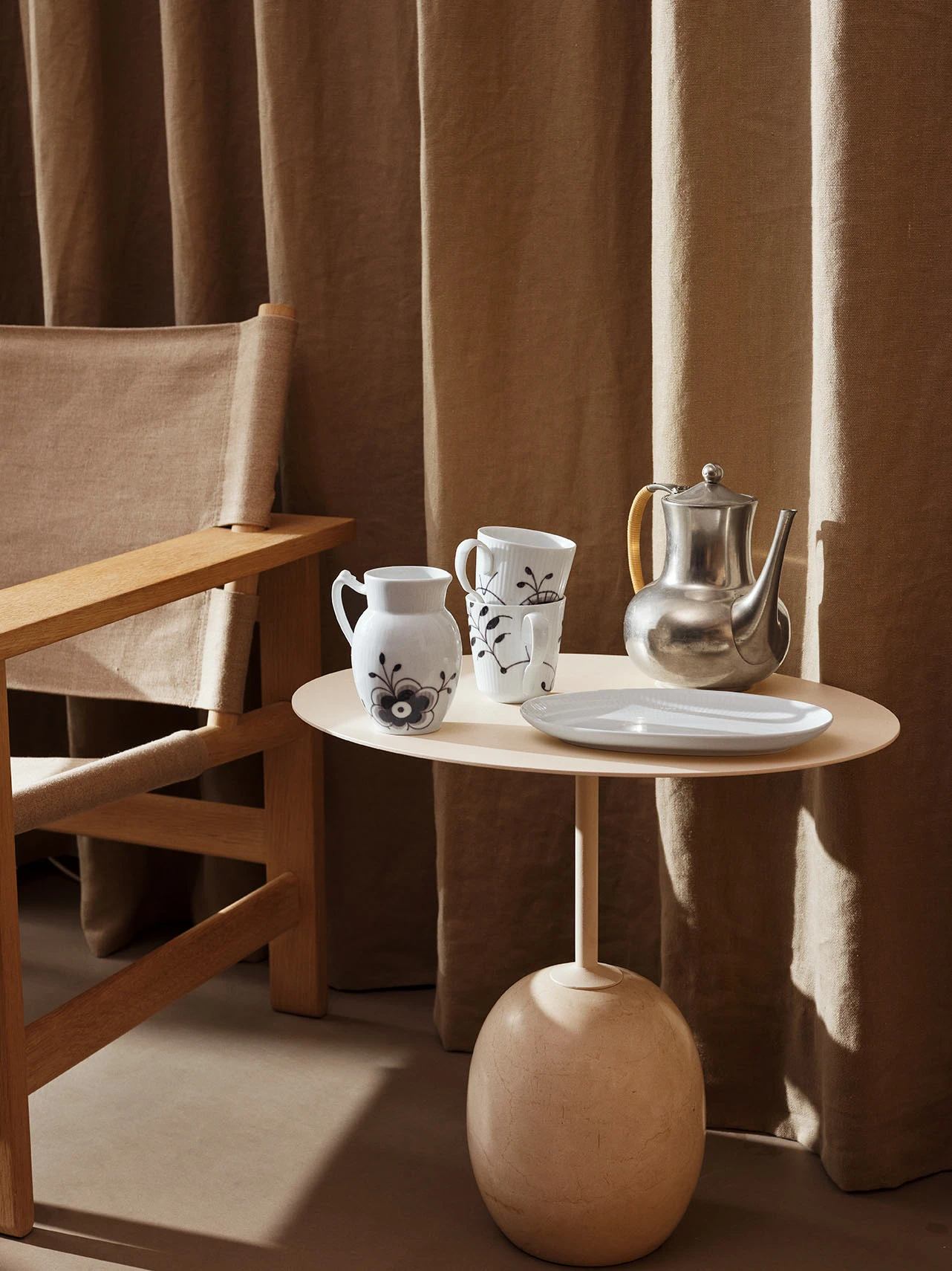 Royal Copenhagen Black Fluted Mega Mok 2-pack - Afbeelding 3